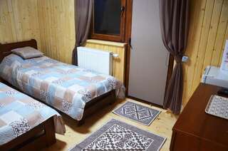 Гостевой дом Teremok Guest House Вышка Двухместный номер с 2 отдельными кроватями и видом на горы-7